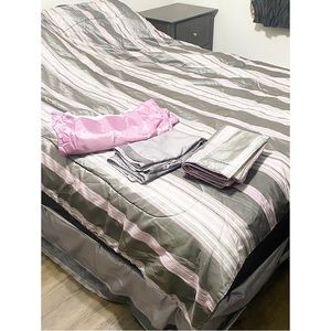 Purple striped queen comforter set